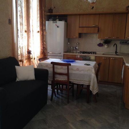 Casa Vacanza "Marina San Giuseppe" Leilighet Ventimiglia Eksteriør bilde