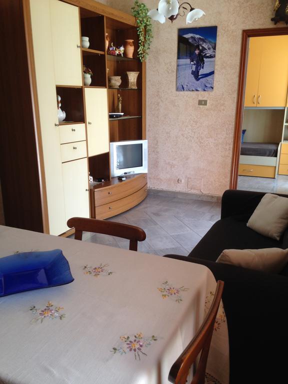 Casa Vacanza "Marina San Giuseppe" Leilighet Ventimiglia Eksteriør bilde